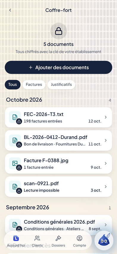 Le coffre-fort de Letikette : cinq documents, tous chiffrés avec la clé de votre établissement, rangés par mois, chacun avec ce que sa lecture a donné.